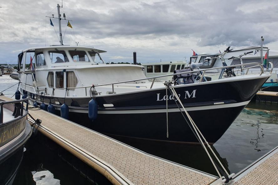 foto: 14 Blauwe Hand Trawler 1400