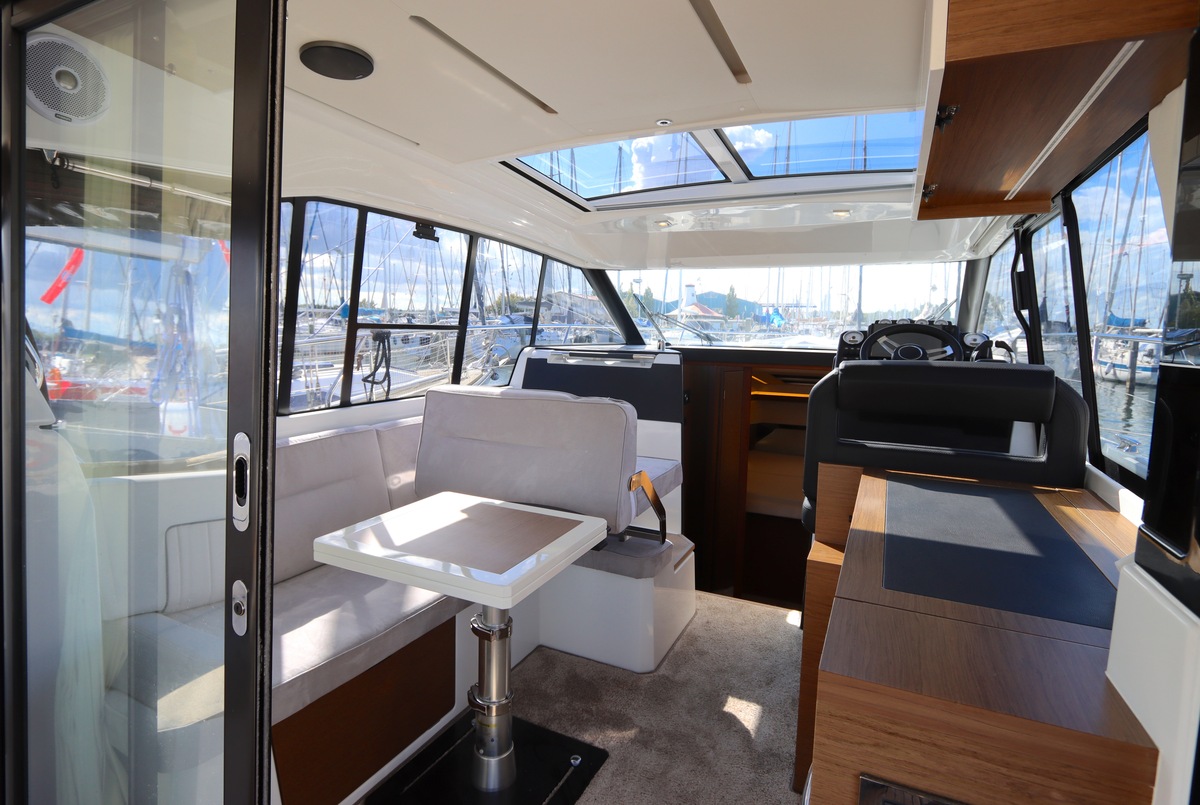 foto: 21 Jeanneau NC 33