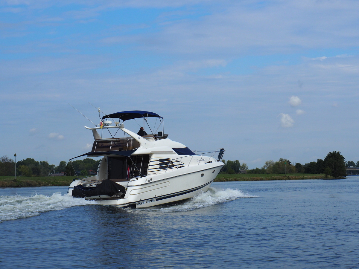 foto: 19 Sunseeker Manhattan 48