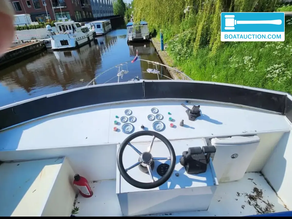 foto: 14 Chris Craft Commander 37