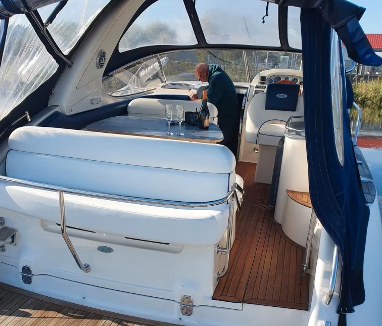 foto: 8 Bavaria 30 Sport