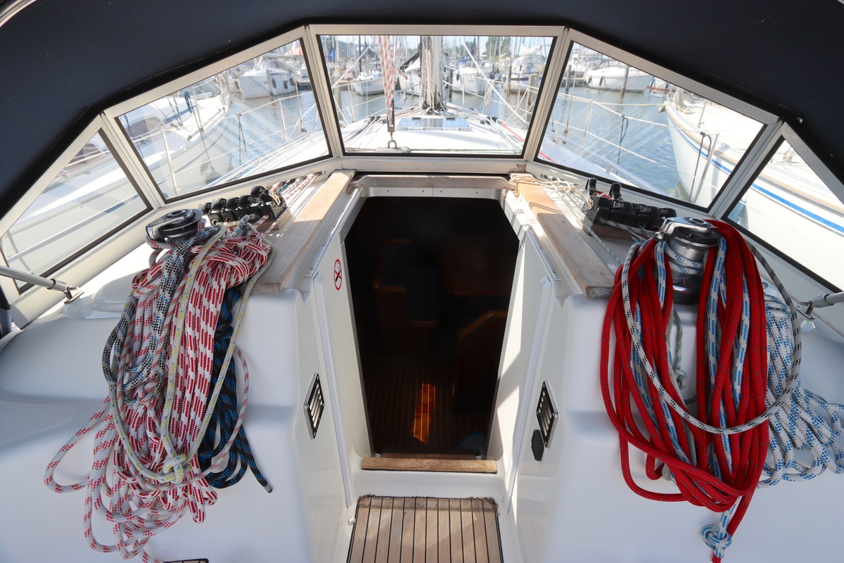 foto: 62 Bavaria  38-3 Cruiser