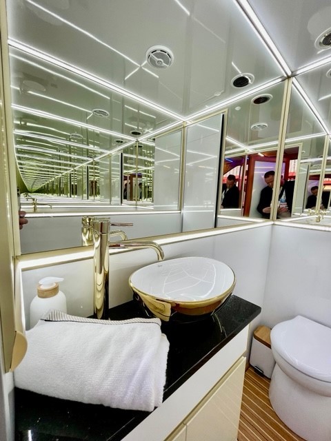 foto: 10 Houseboat Holiday HB 39 Elektrisch En Hybride + Sauna