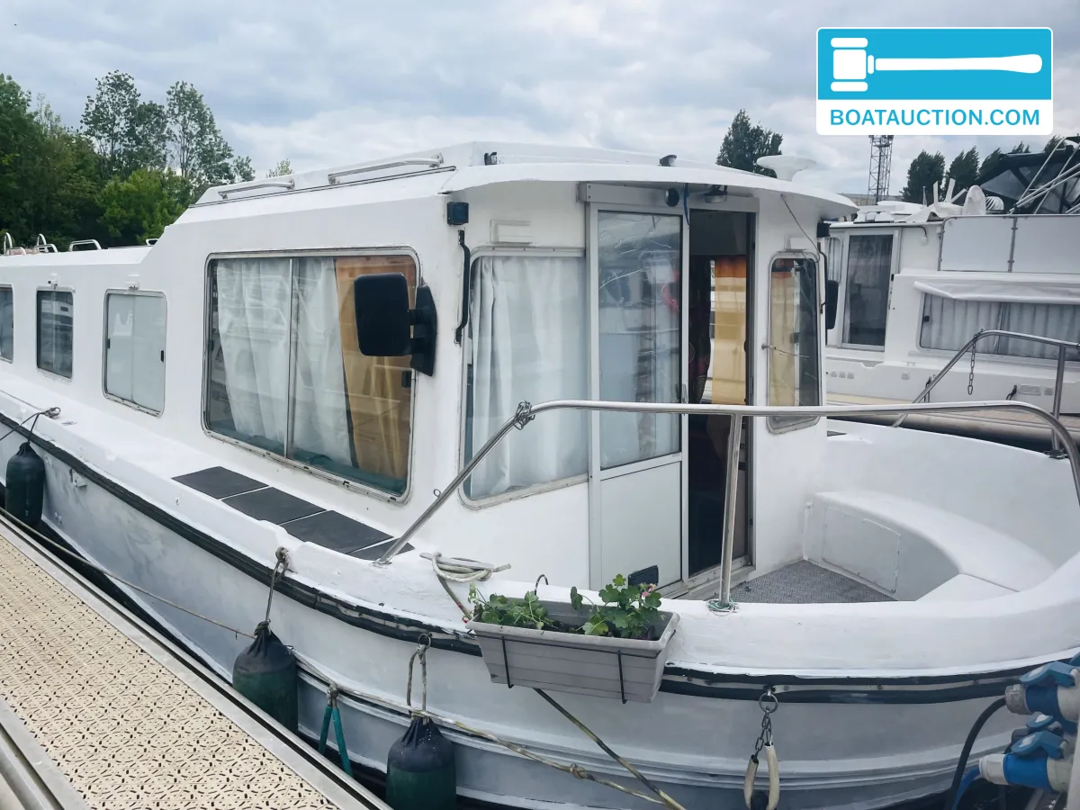 foto: 11 Jeanneau Eau Claire 1130