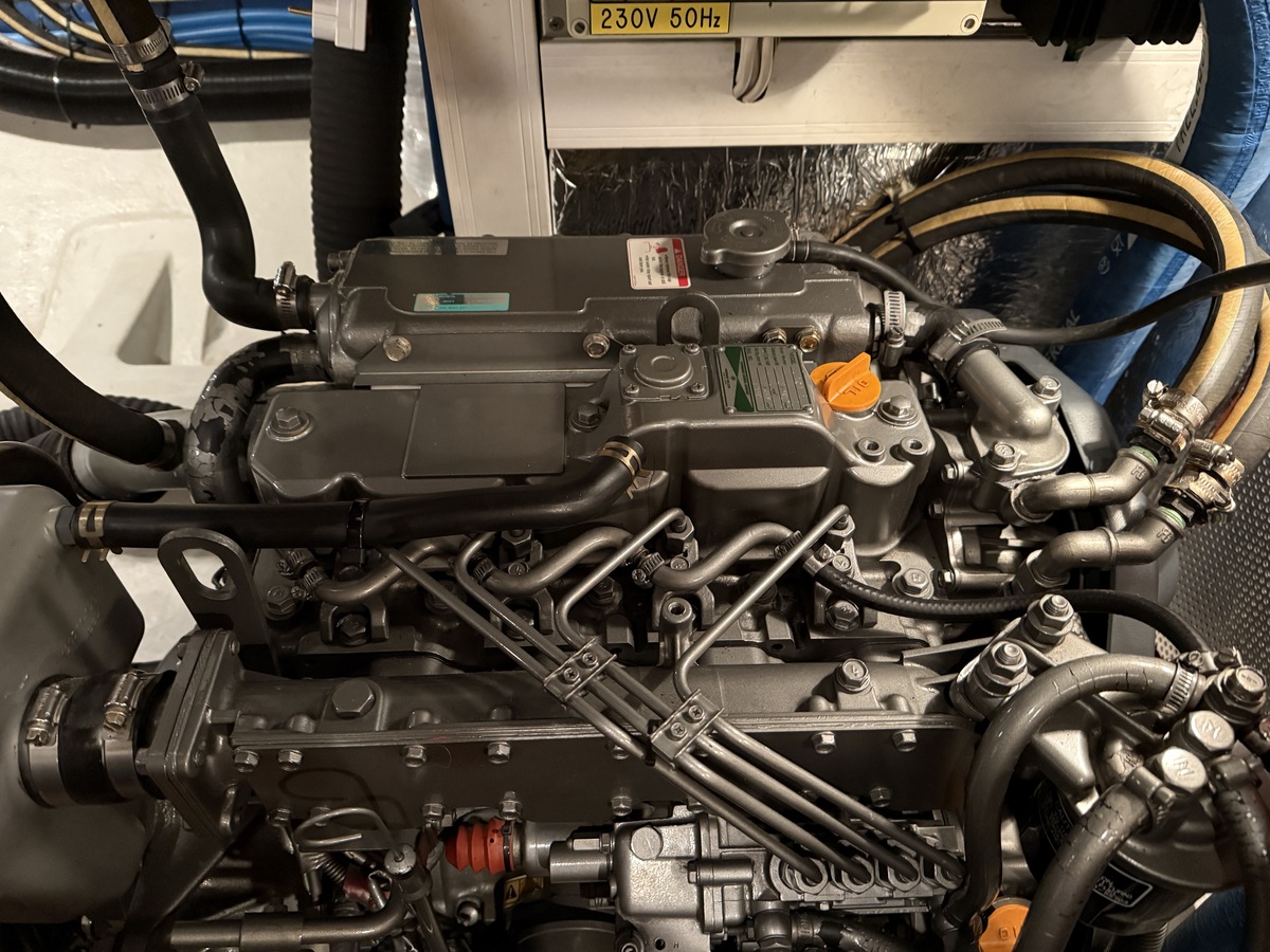 foto: 8 Hallberg Rassy 37