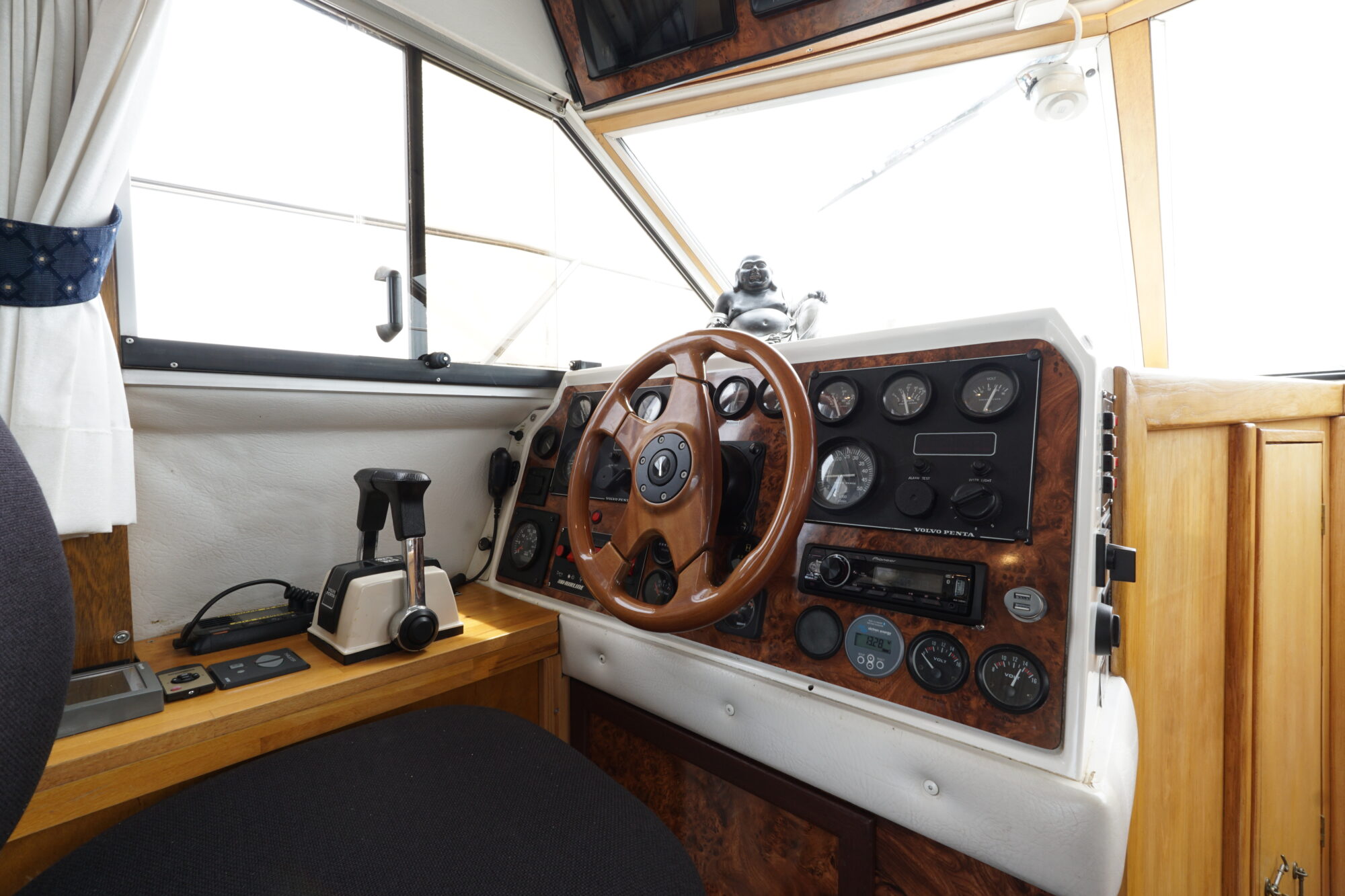 foto: 21 Fairline Fairline Corniche 31 Flybridge