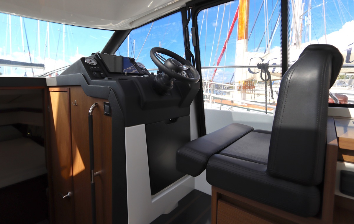 foto: 22 Jeanneau NC 33