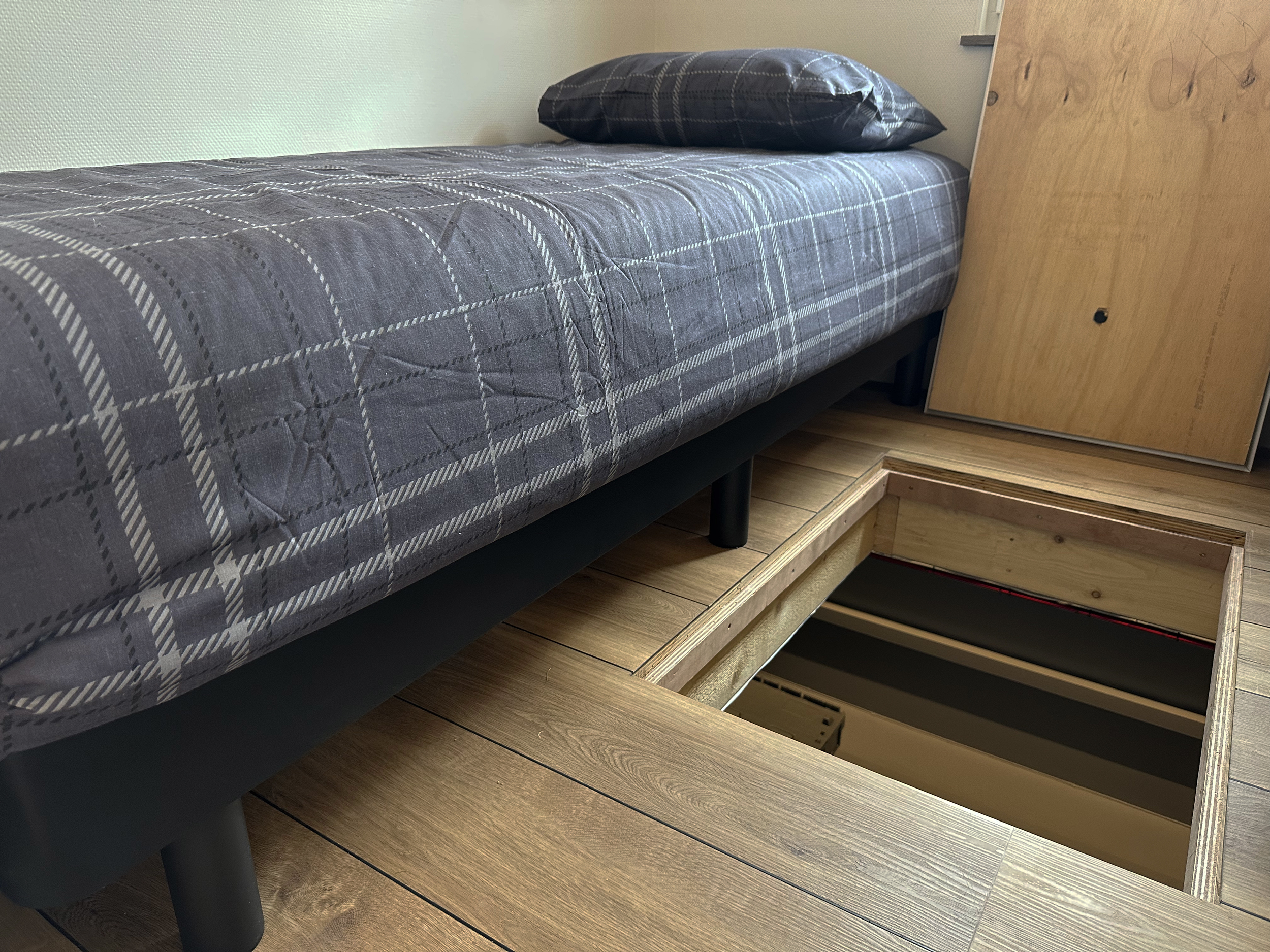 foto: 41 HOMESHIP VaarChalet In Amsterdam 1250D Luxe Houseboat