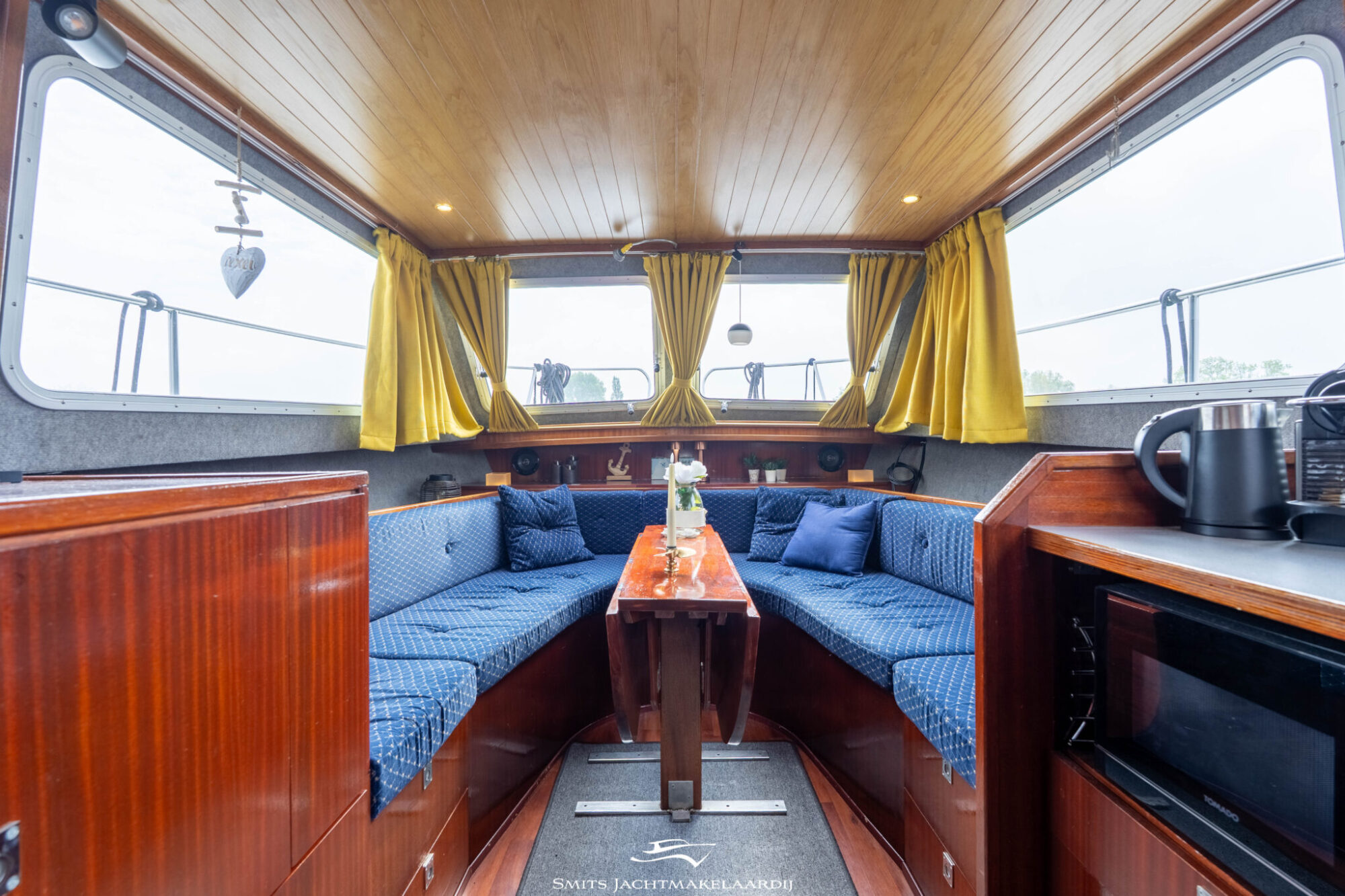 foto: 23 Bege Bege 9.50 AK Cabrio