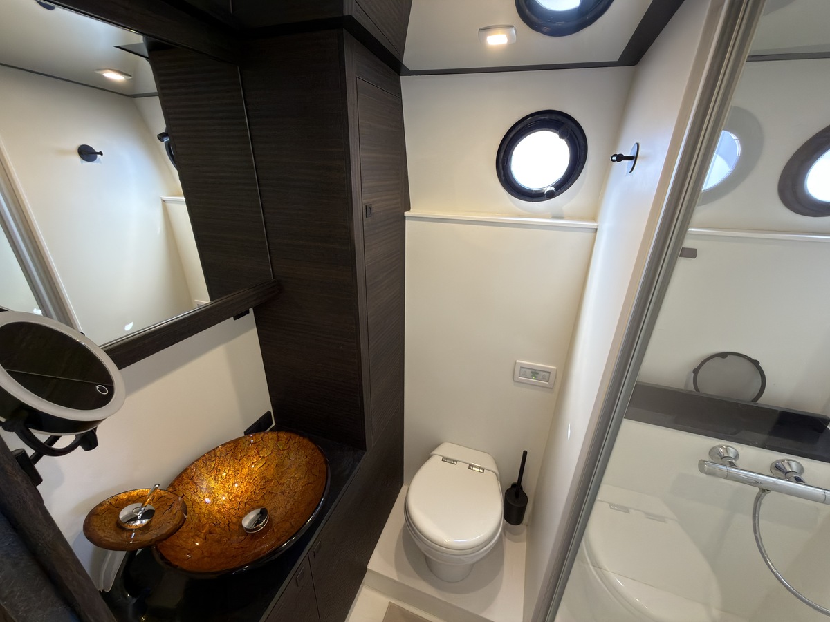 foto: 13 Boarncruiser 44 Elegance AC