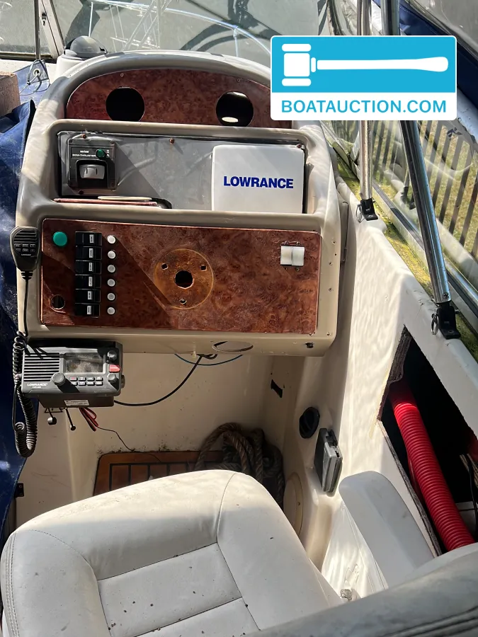 foto: 8 Bayliner 2655