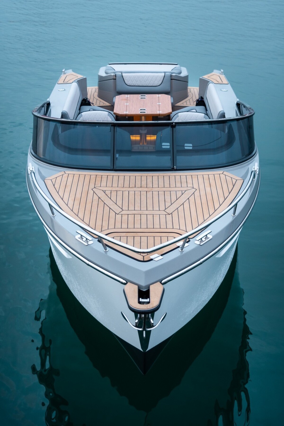 foto: 39 Alfastreet Marine 23 Cabin Evolution Electric
