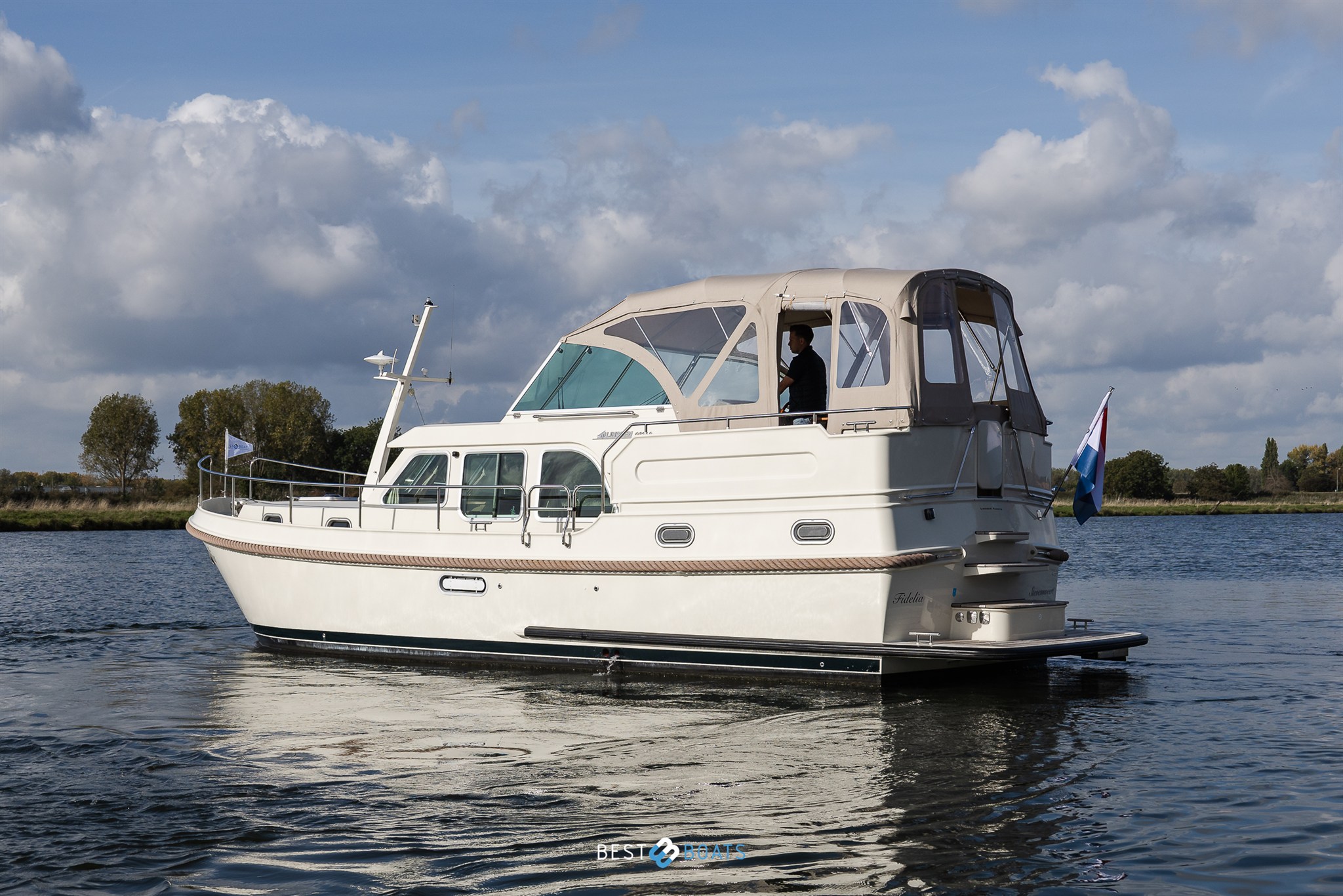 foto: 41 Linssen Grand Sturdy 35.0 AC