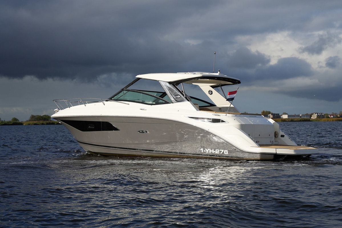 foto: 41 Sea Ray Sundancer 320