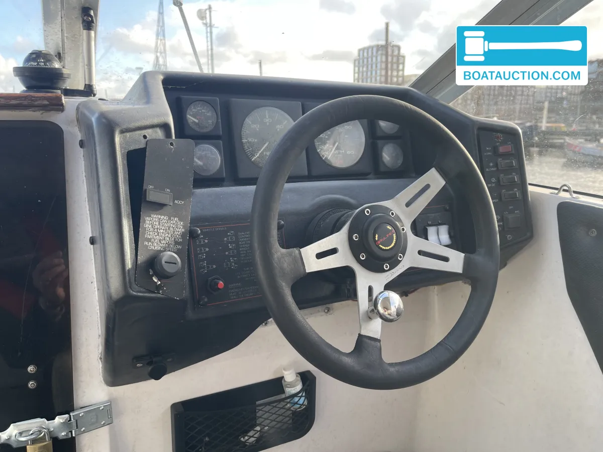 foto: 11 Bayliner 700