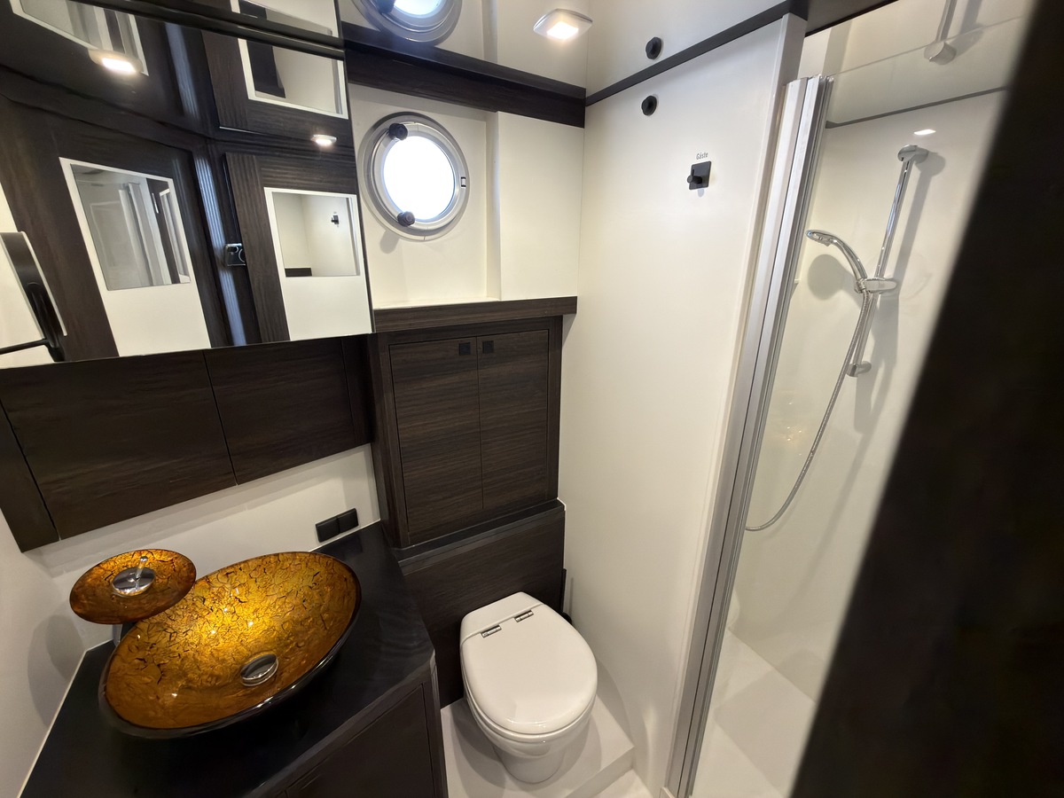 foto: 14 Boarncruiser 44 Elegance AC
