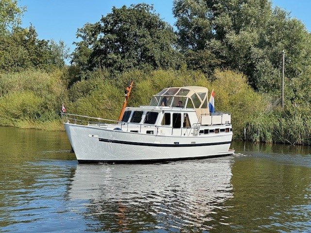 foto: 18 Ankertrawler 1100 S