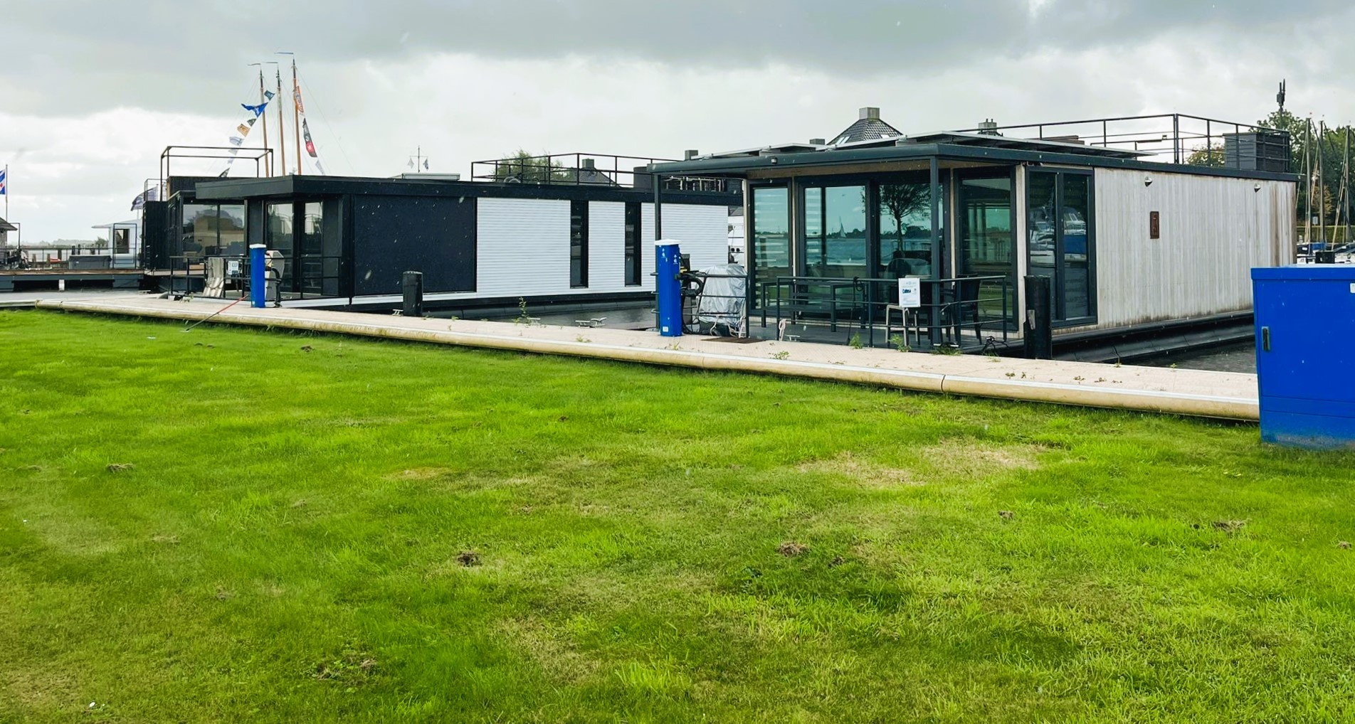 foto: 26 Castalia Evt. Met Koopligplaats Special Houseboat 1460 X 500