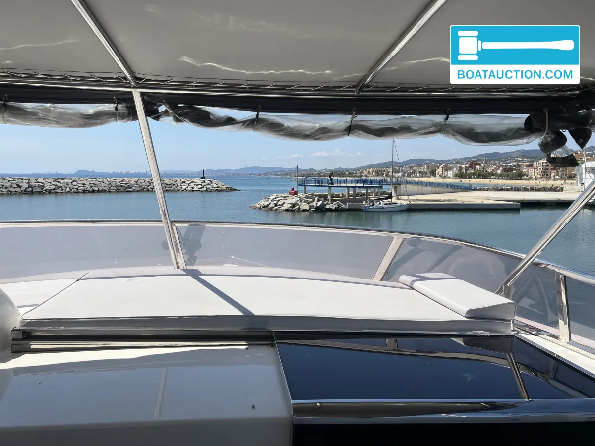 foto: 12 Horizon Elegance 82S