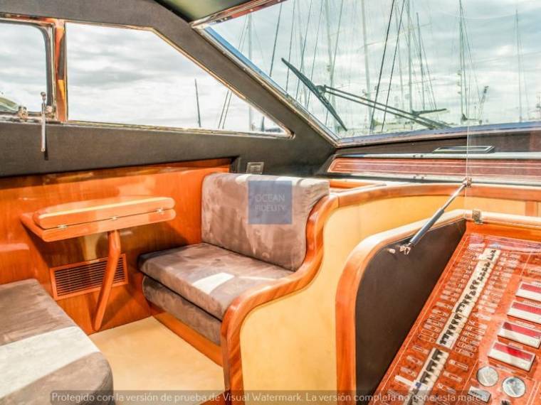 foto: 18 Ferretti 210 Fly