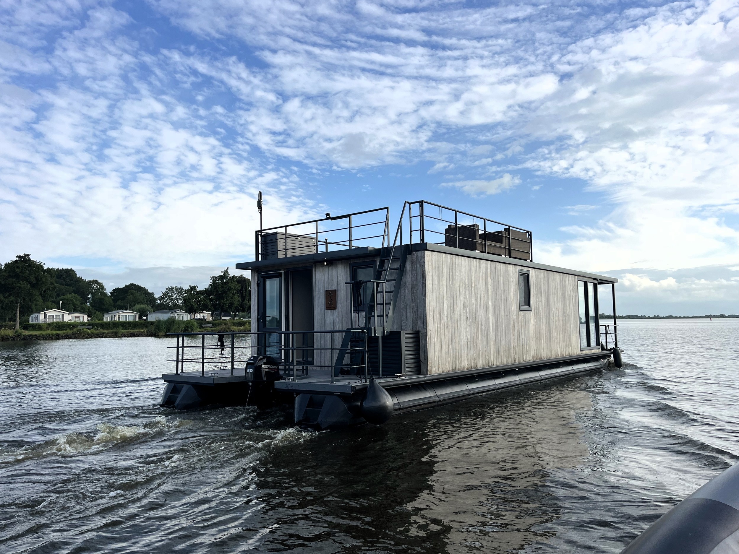 foto: 30 Castalia Met Koopligplaats 1460 X 500 Special Houseboat