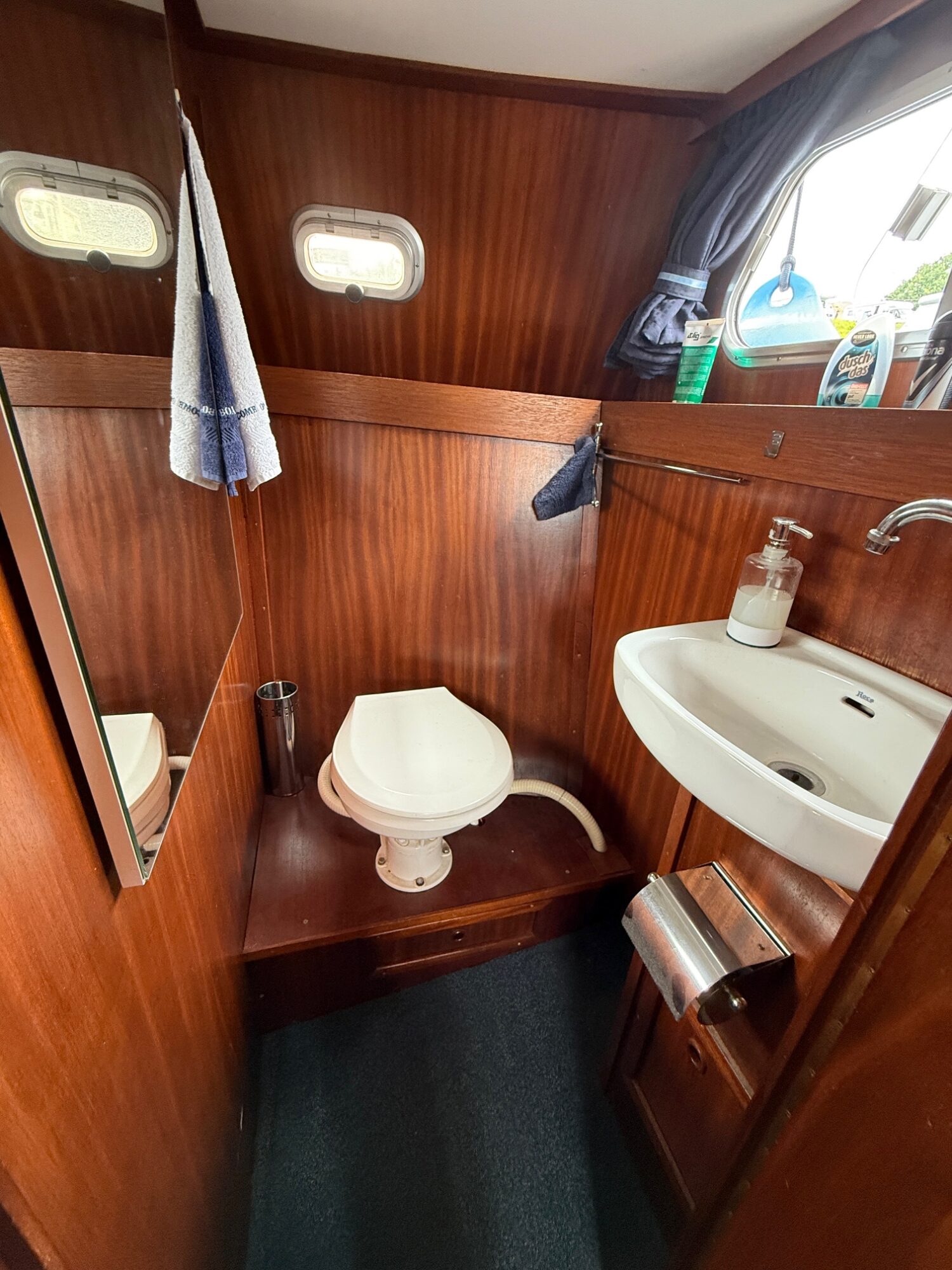 foto: 34 Hollandia Hollandia 10.00 AK Cabrio