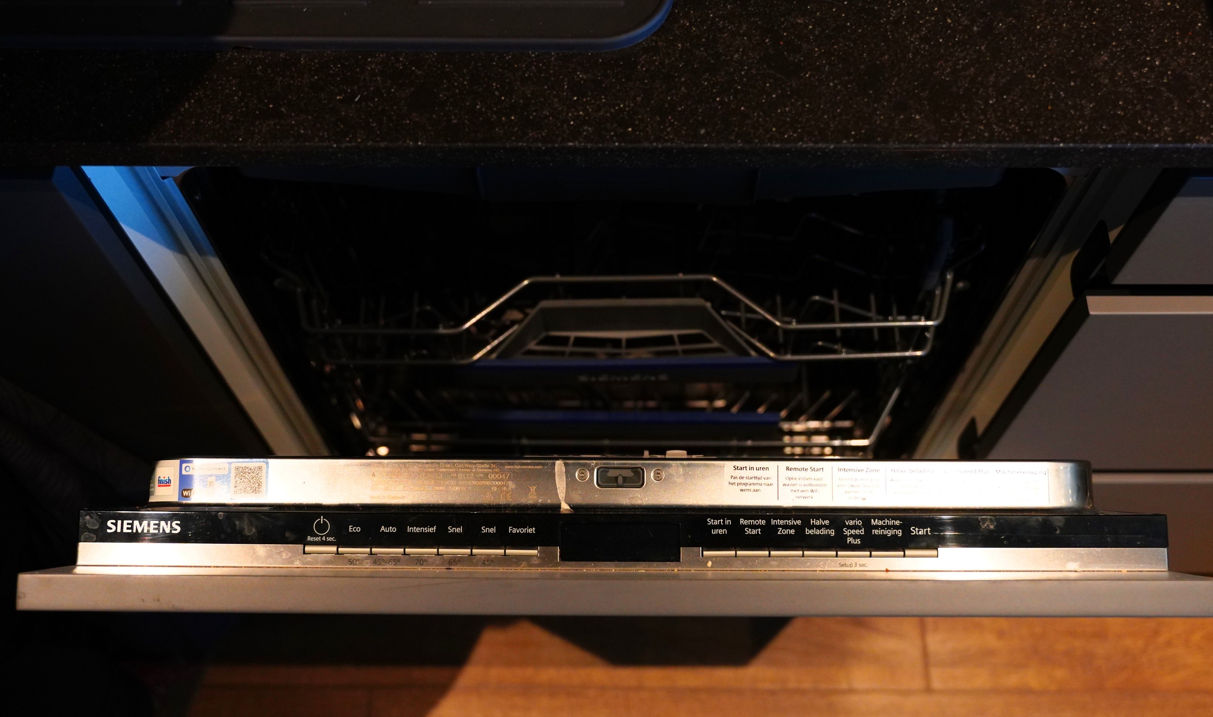 foto: 27 Castalia Evt. Met Koopligplaats Special Houseboat 1460 X 500