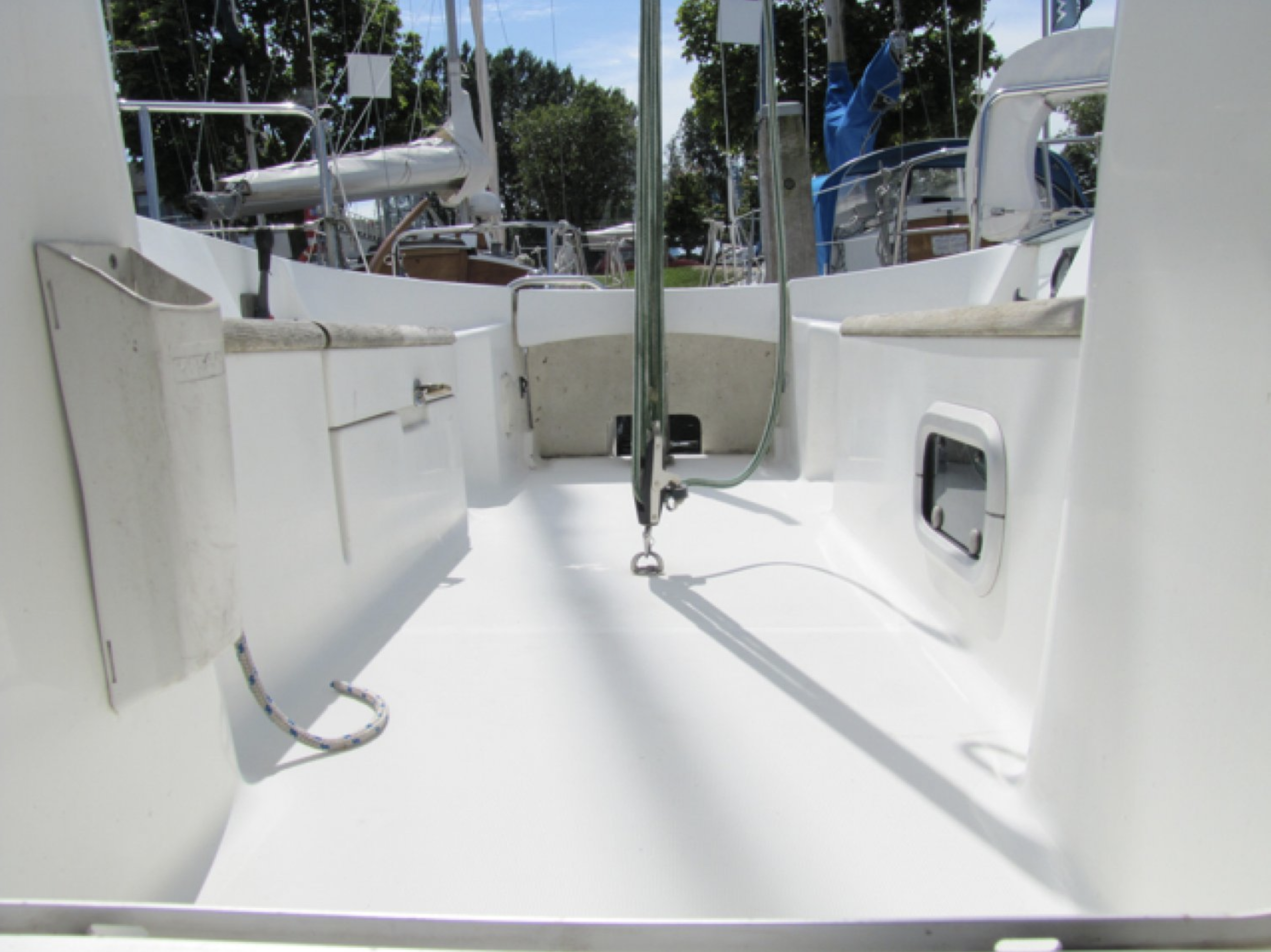 foto: 10 Beneteau Oceanis 281