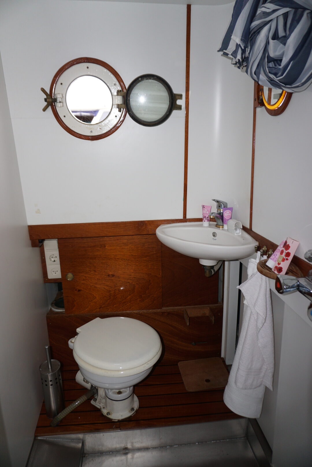 foto: 24 Tjalk Motortjalk 11.80 OK