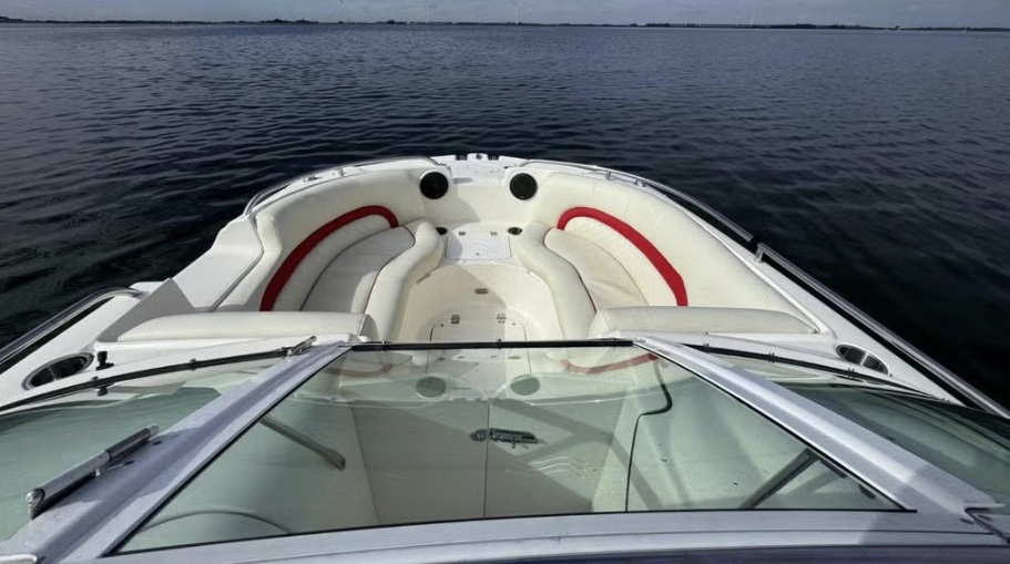foto: 5 Hurricane 27 Sun Deck