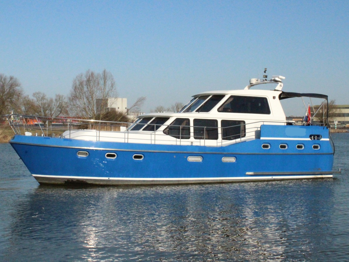 hoofdfoto: 1 Aqualine 46 Pilothouse