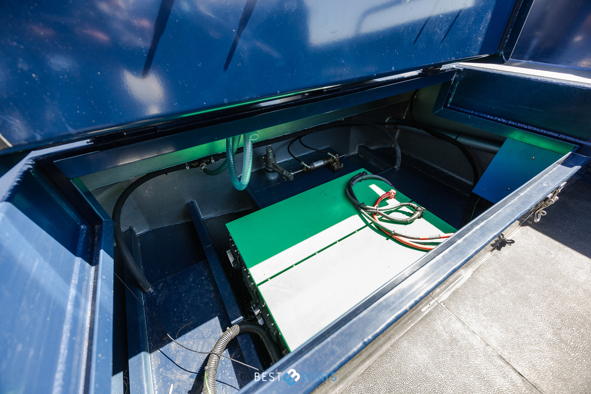 foto: 14 Stormer marine Tender R75
