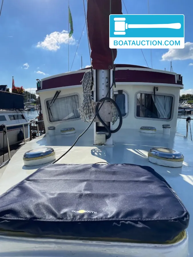 foto: 9 Motorsailor 1100