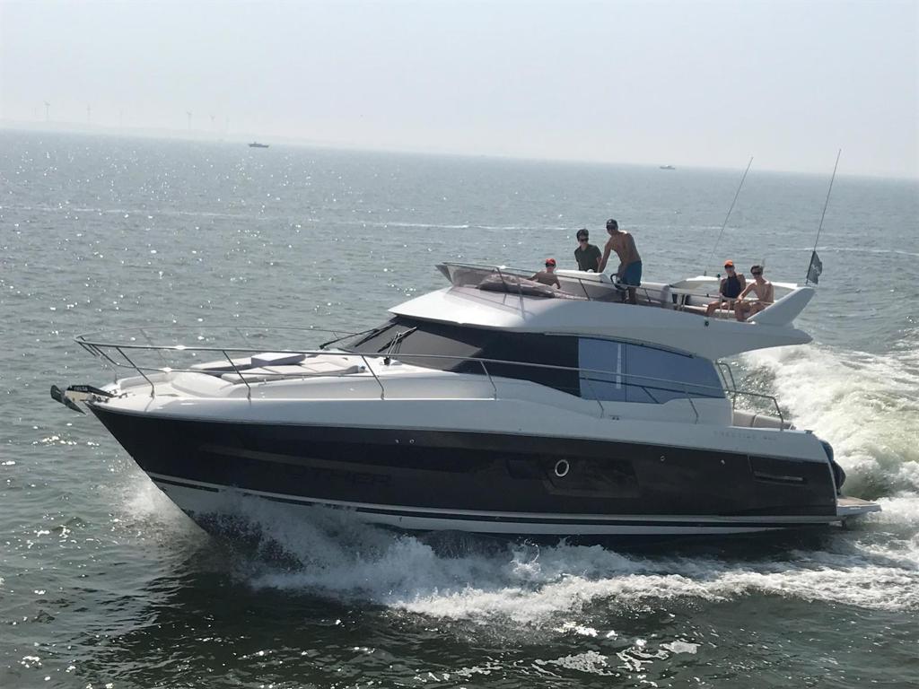 foto: 52 Prestige 460 flybridge #100