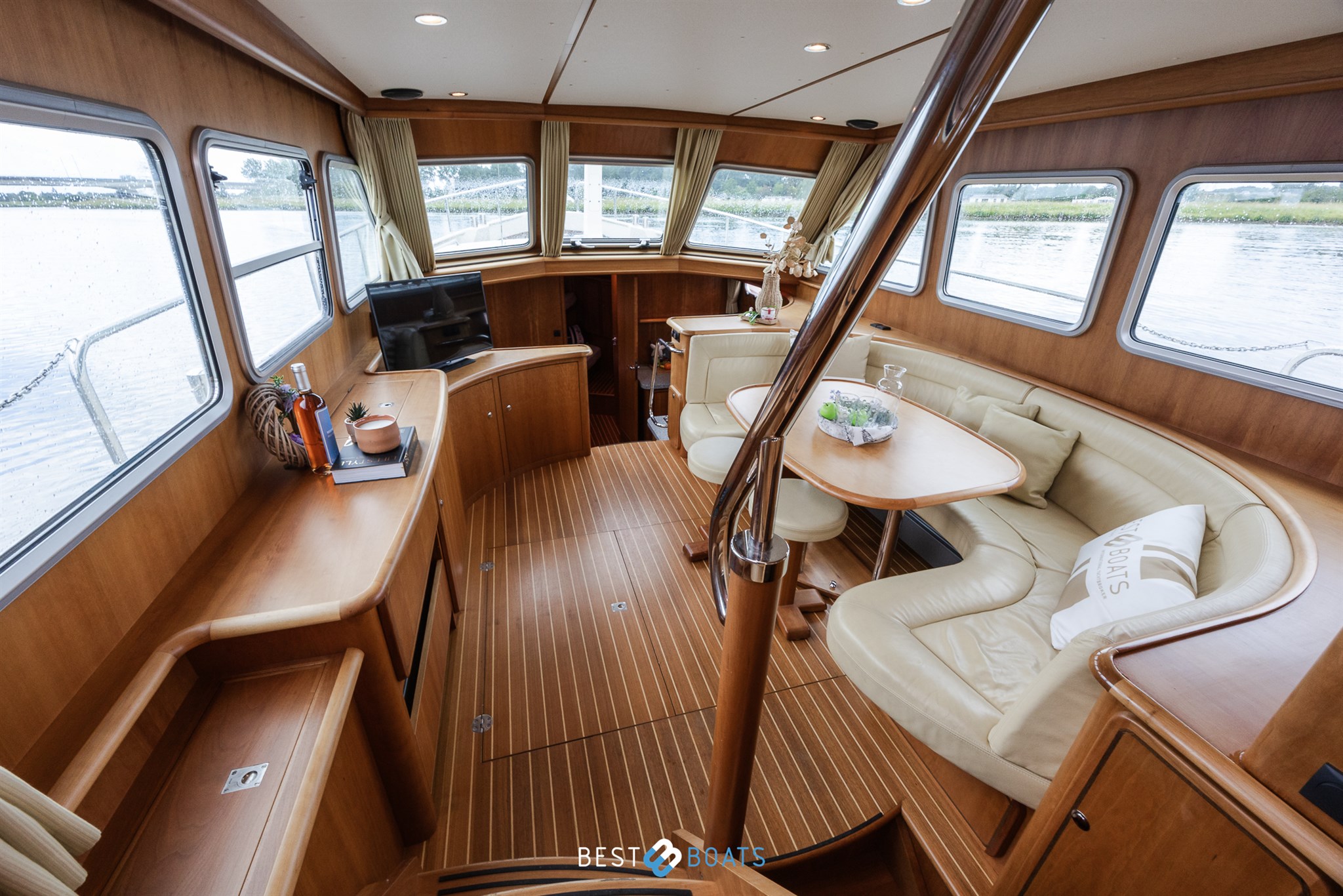 foto: 26 Linssen 430 AC AK MKII