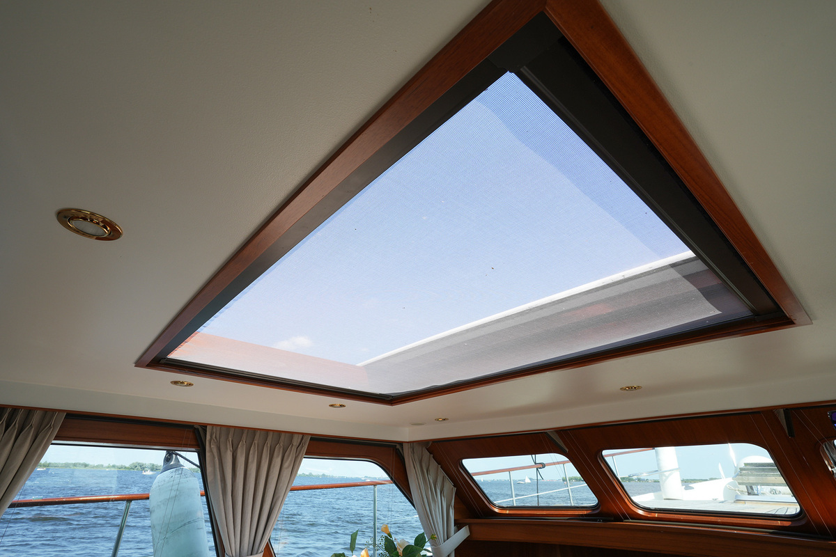 foto: 42 Super Van Craft 14.80 Cabrio