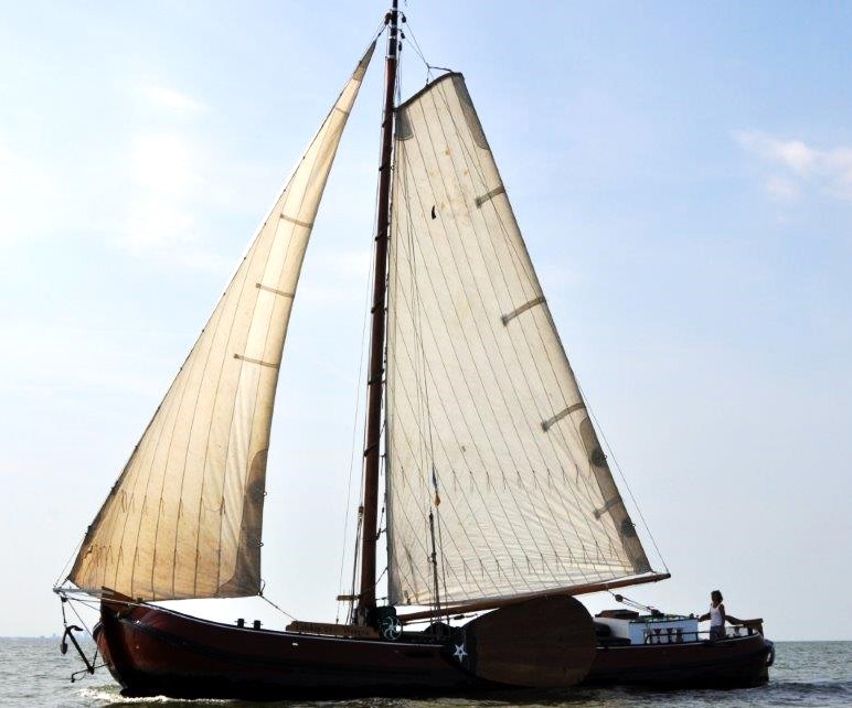 foto: 23 Skutsje 15.87 Familieschip