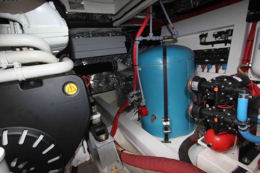 foto: 15 Sealine  T50