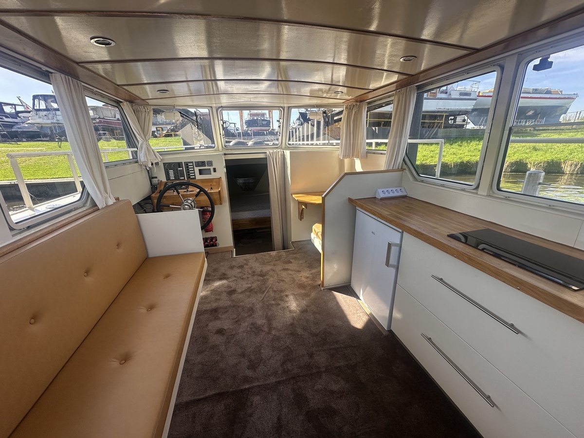 foto: 24 Oomen kruiser fly