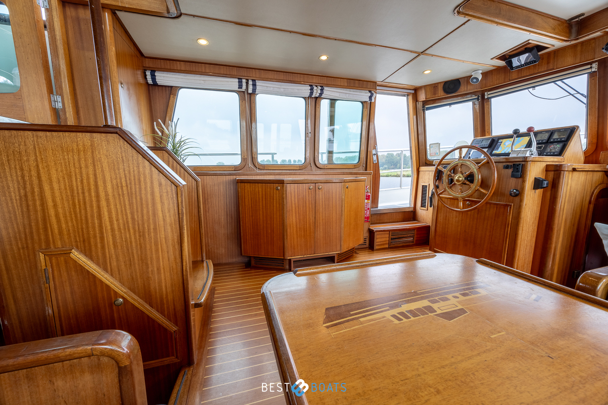 foto: 49 Tradewind 33