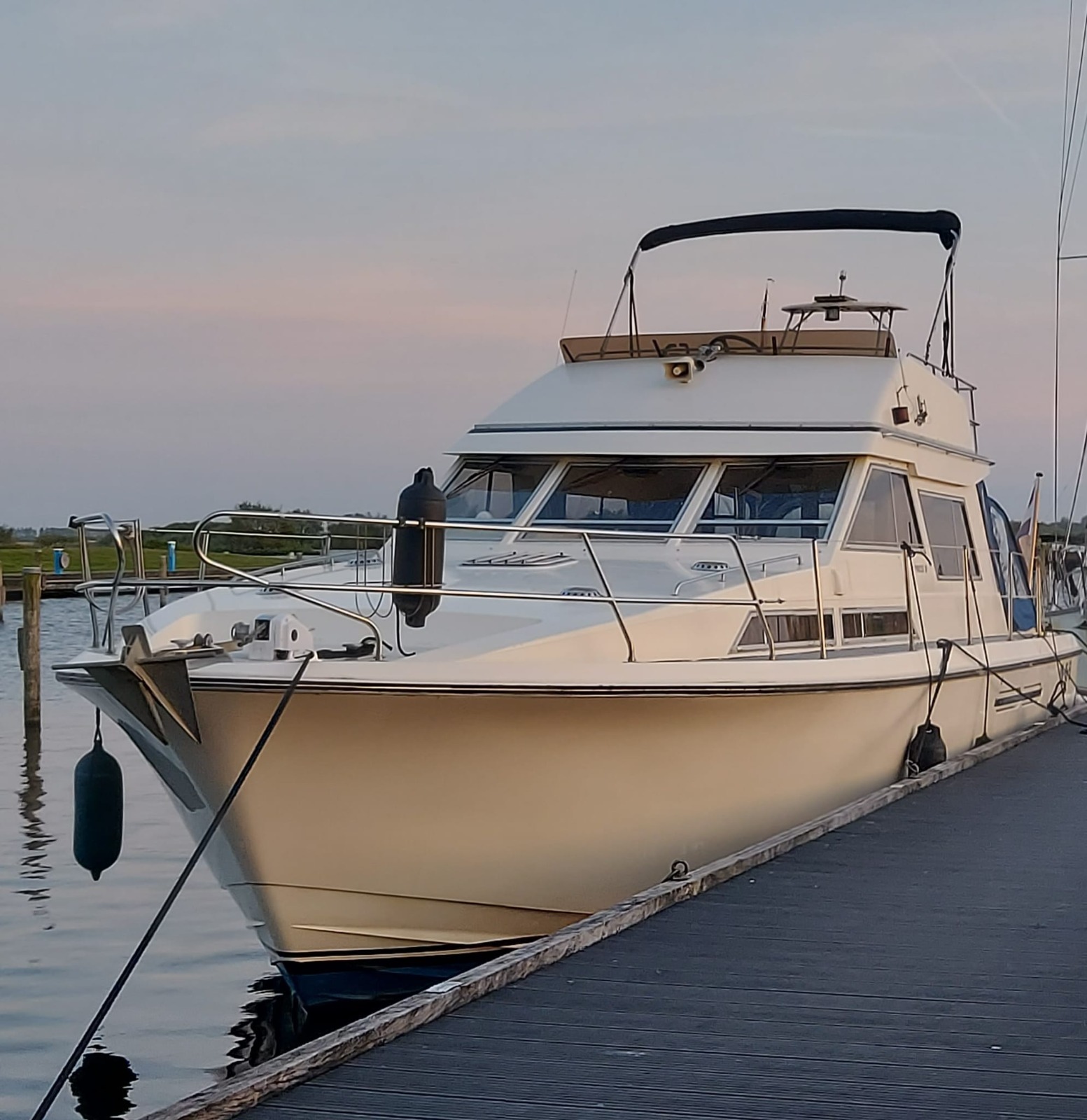 foto: 6 Princess 38 Flybridge