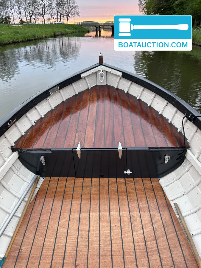 foto: 14 Lifeboat 465