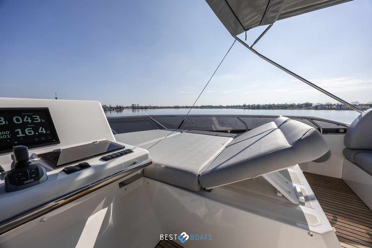foto: 44 Prestige 520 FLY