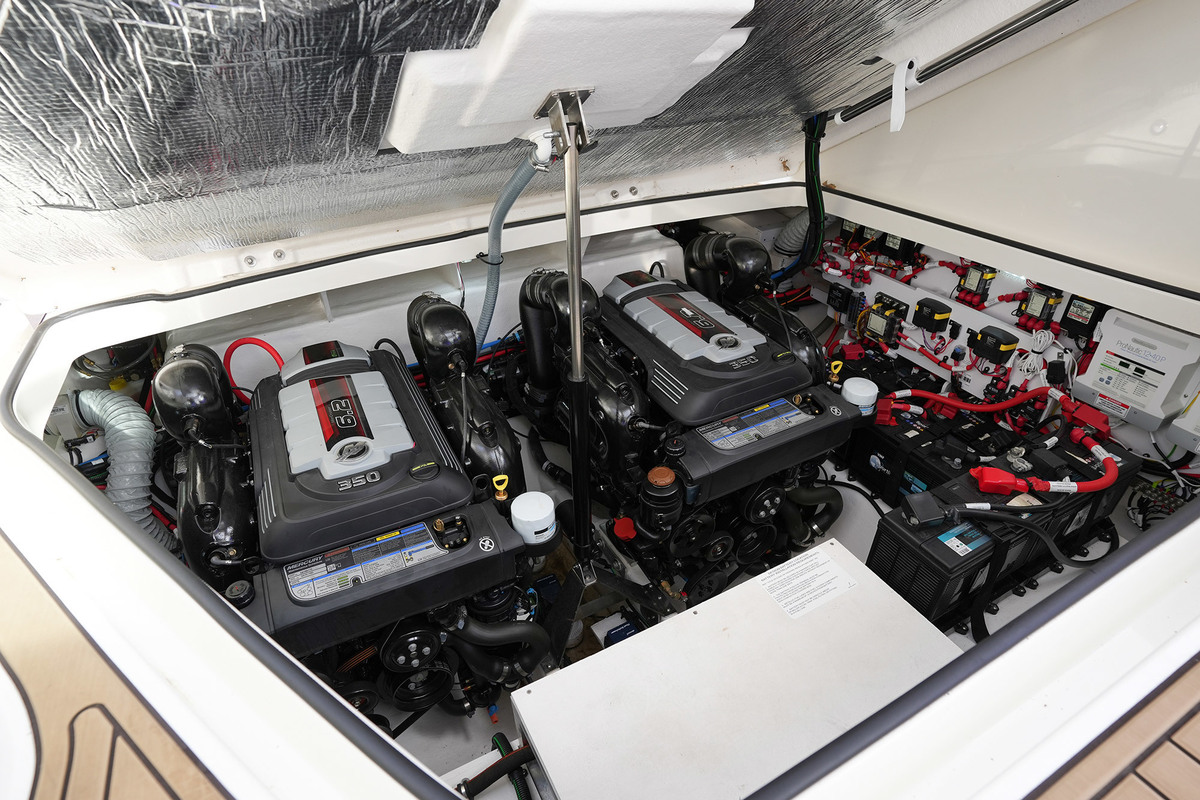 foto: 45 Sea Ray Sundancer 320