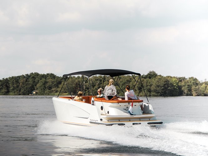 foto: 13 Luxury Alu Tender 77