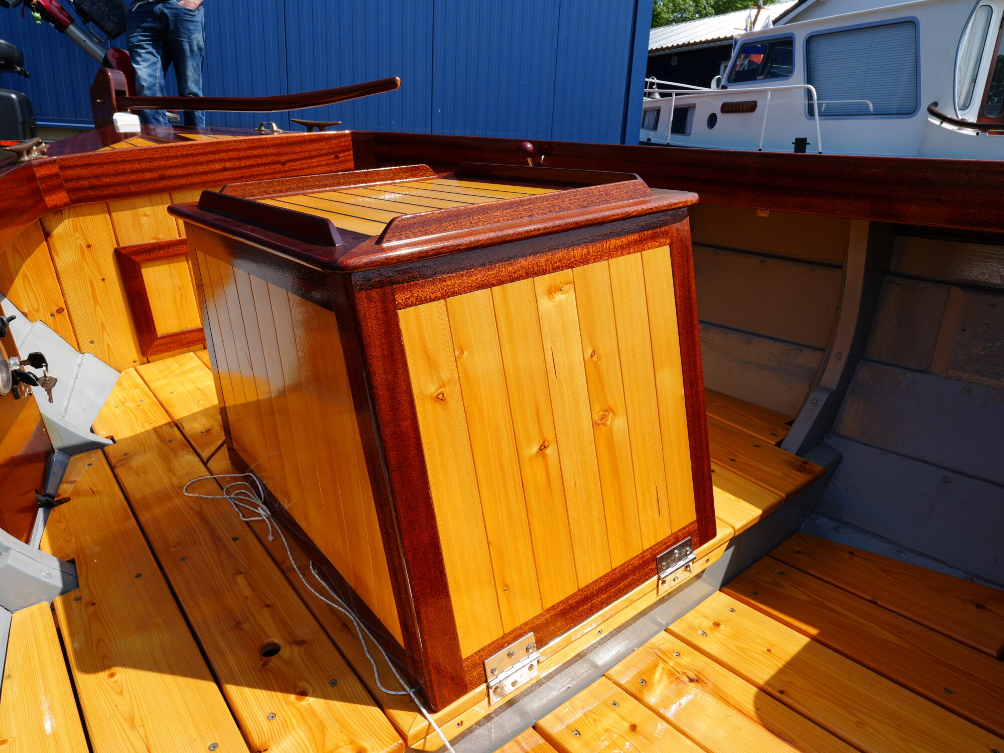 foto: 11 Kapitein Klassieke Mahoniehouten Sloep 6.20