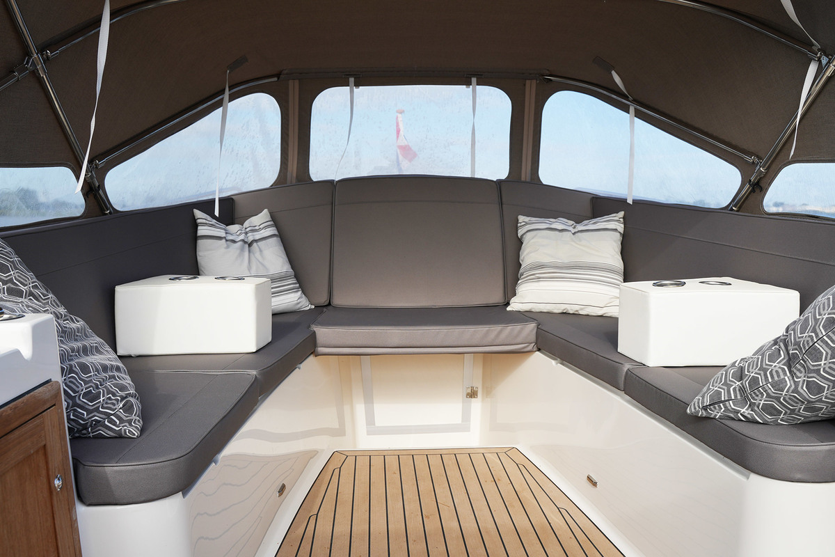 foto: 18 Interboat Intender 780