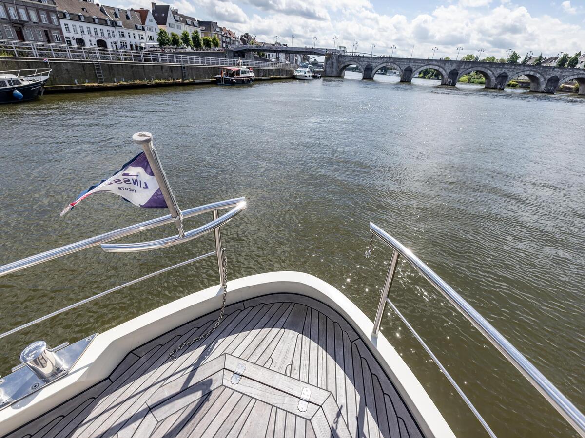 foto: 63 Linssen  Grand Sturdy 500 Variotop
