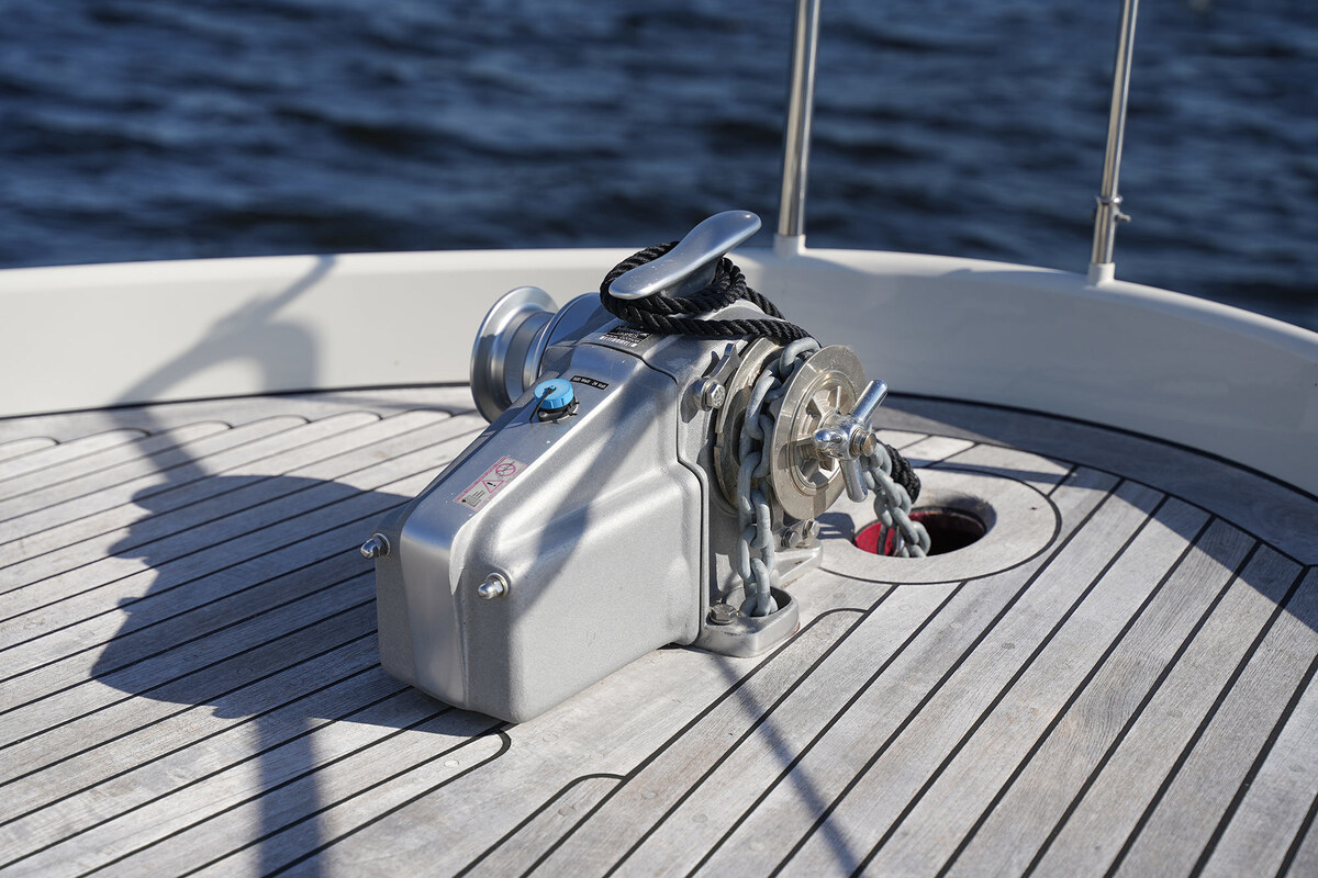 foto: 39 Linssen Grand Sturdy 410 AC Variotop met stabilisator