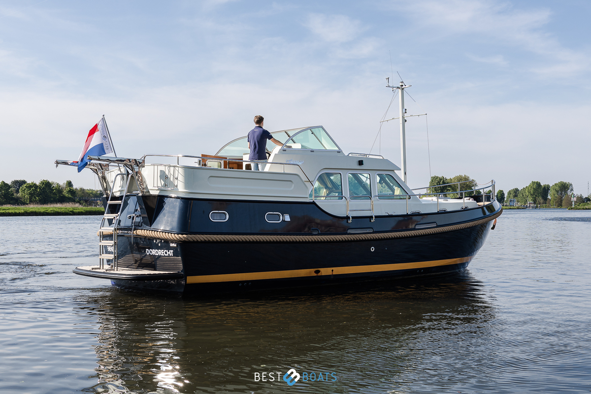 foto: 19 Linssen Grand Sturdy 380 AC 